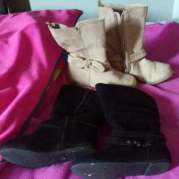 Bundle of Toddler Girl Size(8 and 9) SHOES(6) pairs - Picture 2 of 7